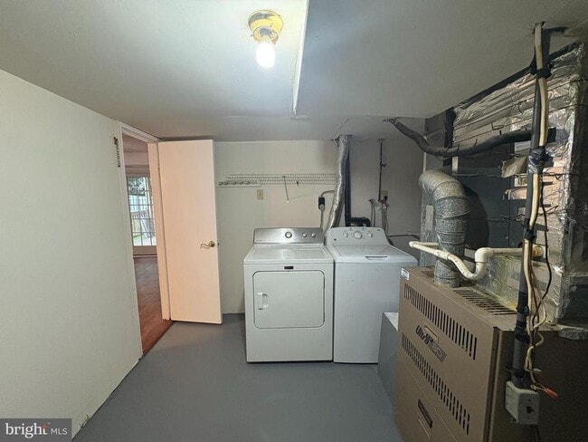 Building Photo - 4513 Squiredale Square