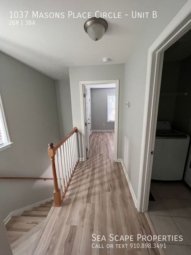 Building Photo - 1037 Masons Pl Cir