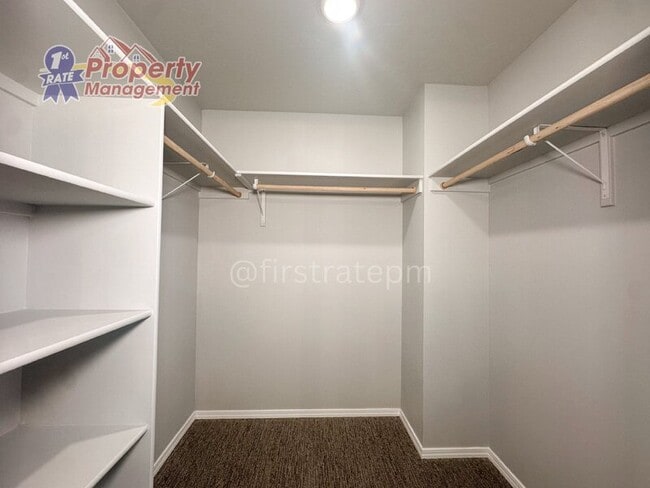 Building Photo - 709 W Smoky Quartz St