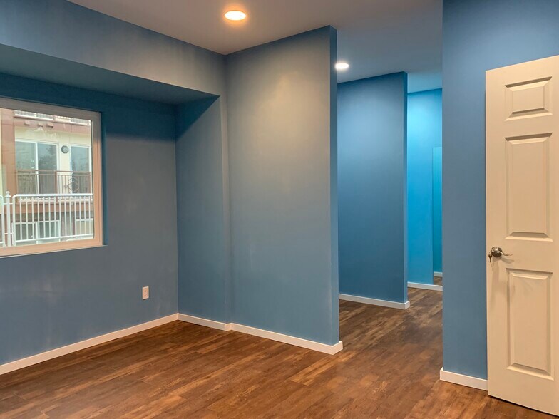 Building Photo - 1411 S Walker St