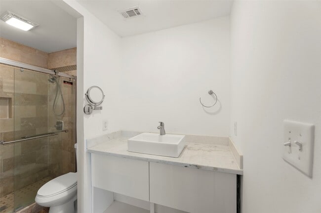 Building Photo - 2329 Briarwest Blvd