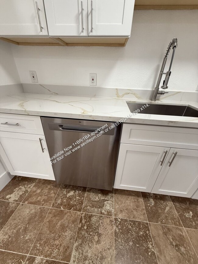 Building Photo - 2315 Legion Ave