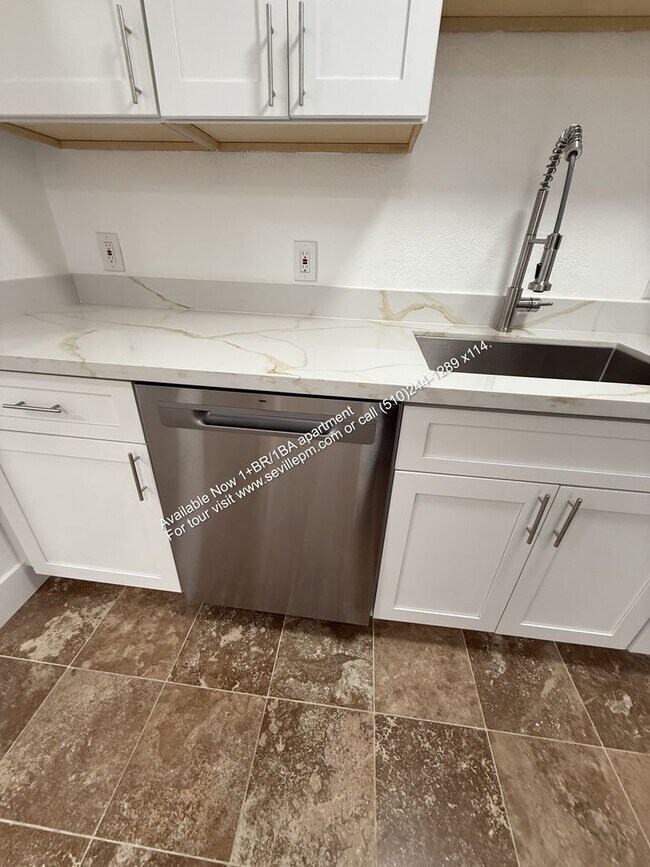 Building Photo - 2319 Legion Ave