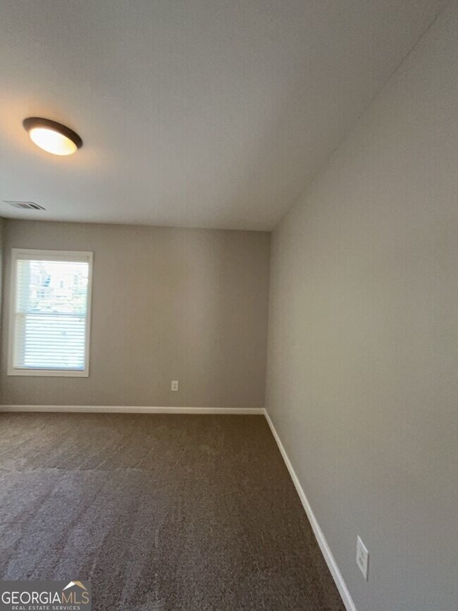 Building Photo - 3537 Harvest Ridge Ln NE