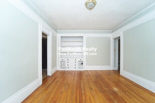 Building Photo - 218 South St