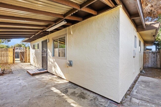 Building Photo - 8150.5 Longdale Dr