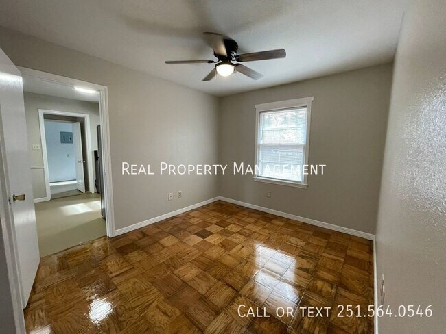 Building Photo - 914 Graymont Dr