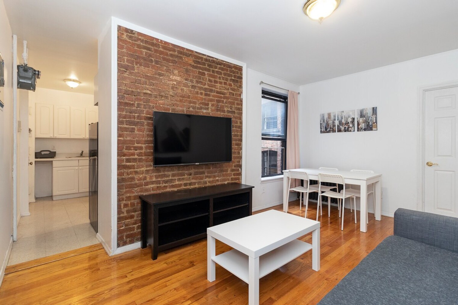 Building Photo - 309-311-311 E 95th St