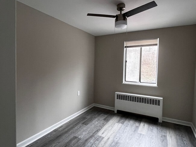 Building Photo - 2025 Move-In Special – $200 Off First Mont...
