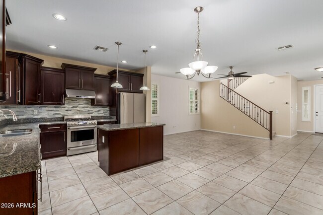 Building Photo - 1684 W Pelican Dr