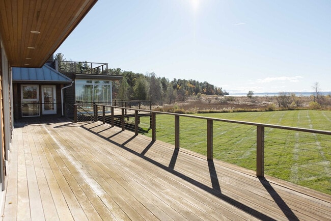 Building Photo - 11988 Cabana Shores Dr