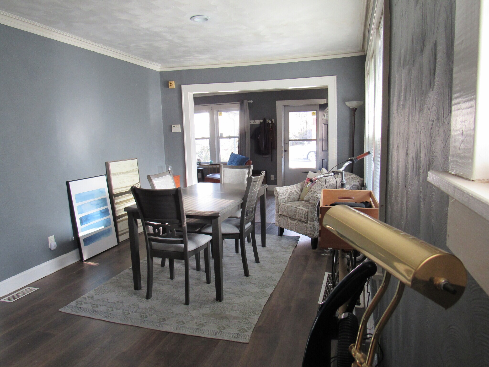 Building Photo - 5004 Euclid Ave