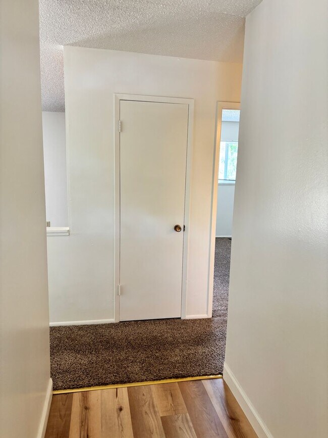 Building Photo - 2665 Scholl Dr