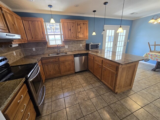 Building Photo - 1548 Bosc Ct