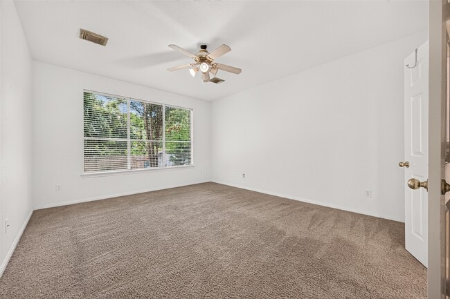 Building Photo - 2710 Five Oaks Dr