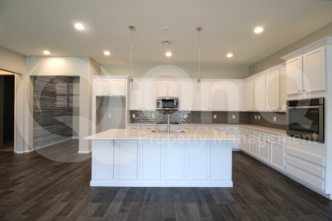 Building Photo - 22701 E Avenida Del Valle