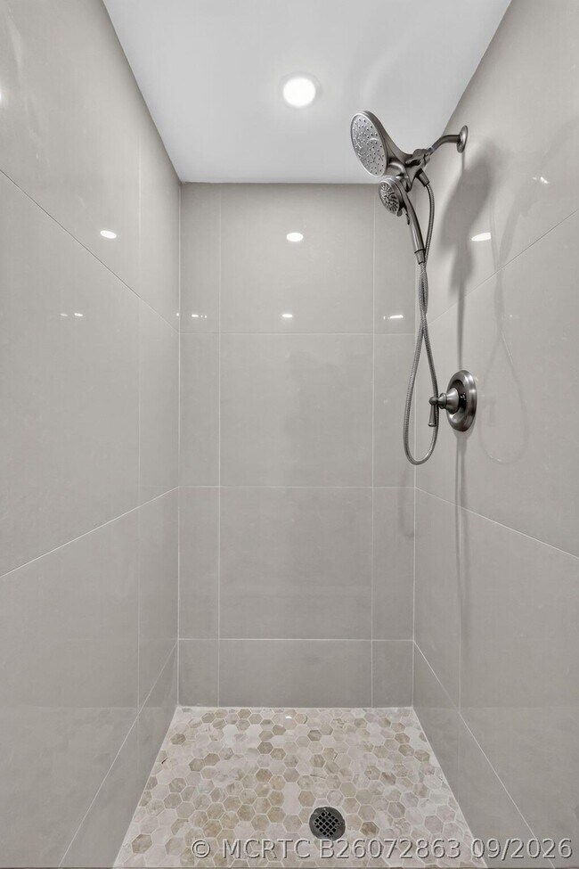 Building Photo - 770 Normandy Trail