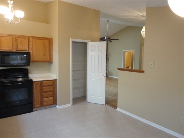 Building Photo - 7641 Blackthorn Ct