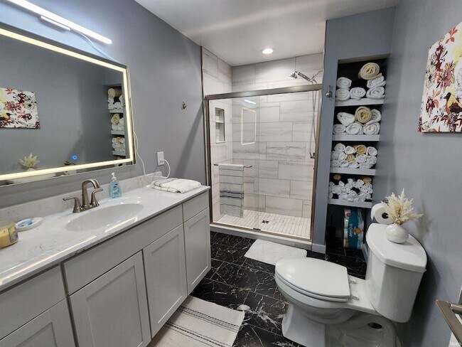 Building Photo - 6600 IN-45