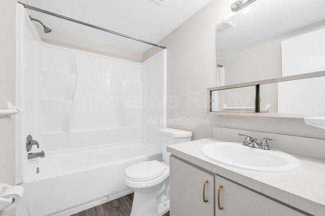 Building Photo - 5123 Curry Ford Rd