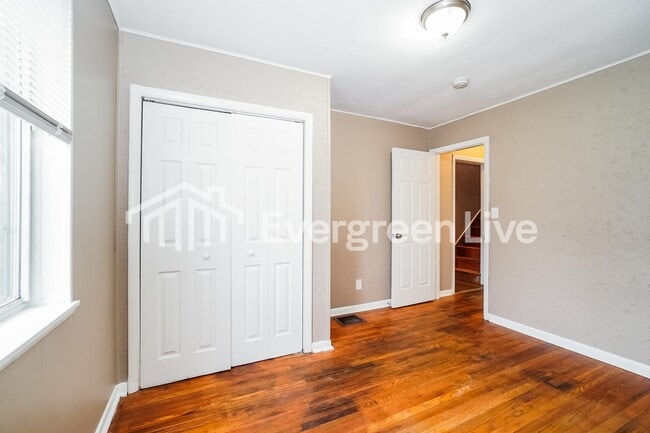 Building Photo - 1171 Studer Ave