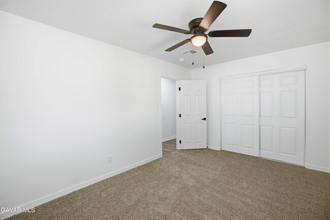 Building Photo - 1807 W Ave K8