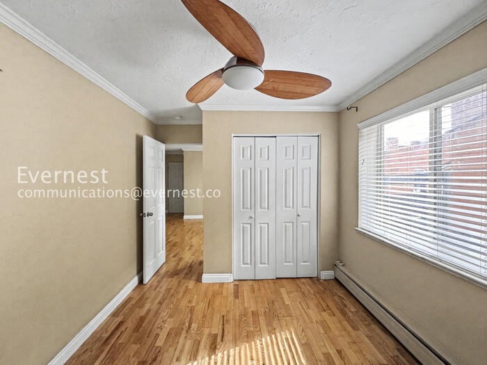 Building Photo - 276 S Sherman St