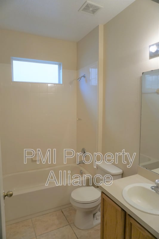 Building Photo - 13156 Social Ln