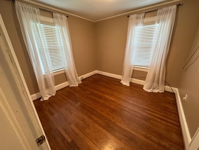 Building Photo - Character and Charm in Gibsonville