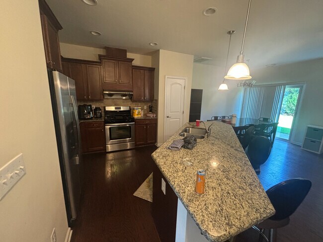 Building Photo - Room in Townhome on Sangre De Cristo Dr