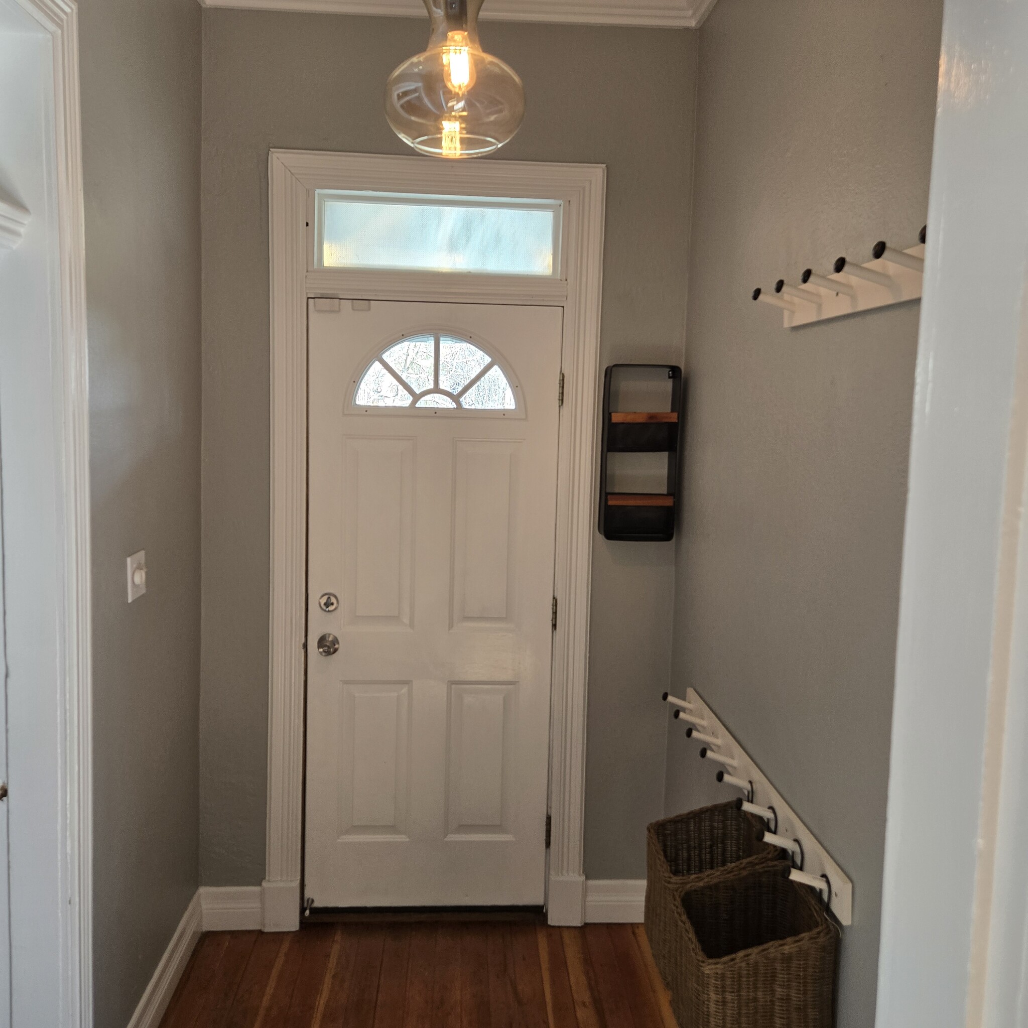 Entryway - 680 S 500 E