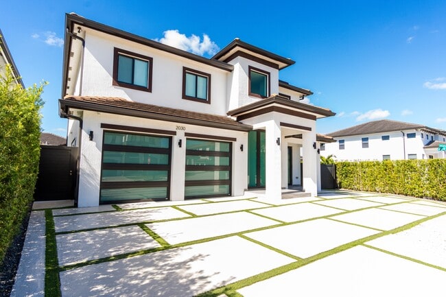 Building Photo - 2030 SW 145th Ave