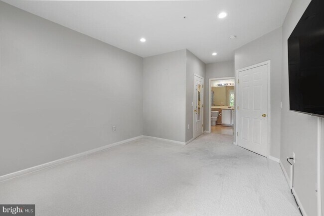 Building Photo - 101 Watkins Pond Blvd