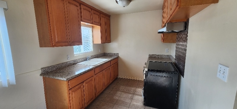 Building Photo - 9242 Telegraph Rd