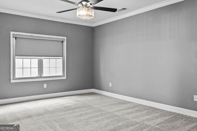 Building Photo - 245 Mallard Pointe Way