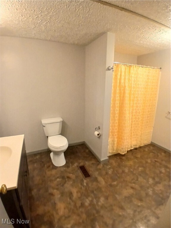 Building Photo - 809 Lakewood Ave