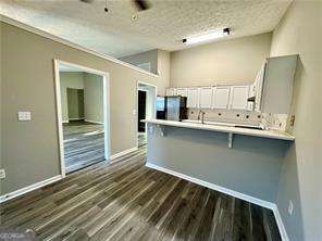 Building Photo - 1255 Avalon Dr