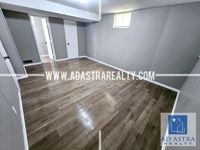 Building Photo - Updated 3 Bed 2 Bath Home in Kansas City-Coming SOON!!