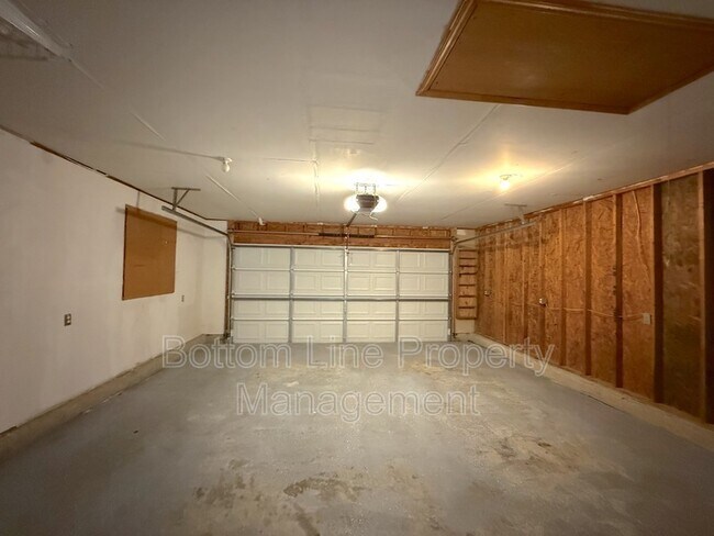Building Photo - 12334 Heritage Hills Ln