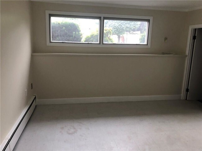 Building Photo - 260 Garden Hills Dr