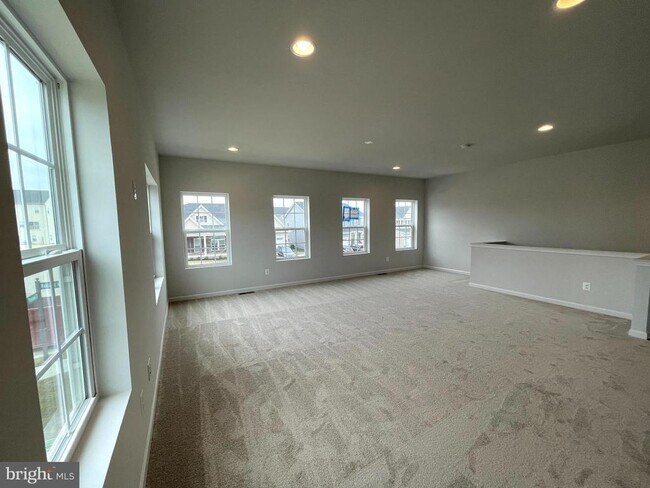 Building Photo - 200 Norland Knoll Dr