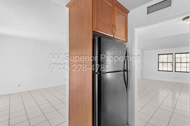 Building Photo - SW!! Spring Valley!! Single Story!!! Covered Patio!!! Fire Place!! Pet Friendly!!! Community Park...