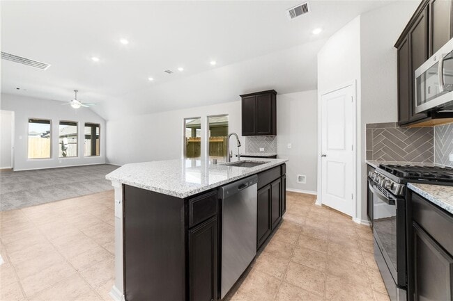 Building Photo - 8807 Oak Ivy Ln