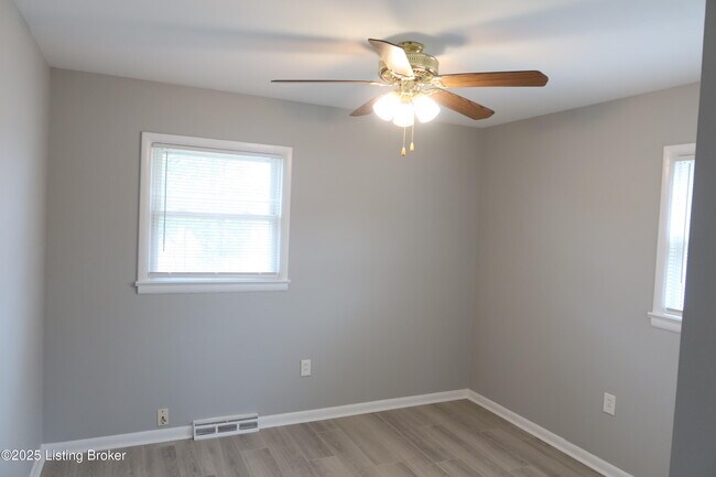 Building Photo - 4920 KY-1638