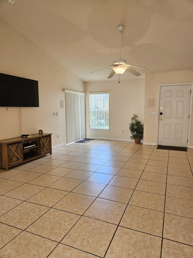 Building Photo - 297 Blue Jay Way