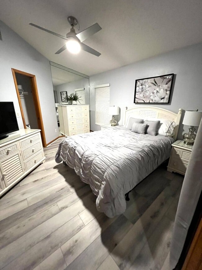 Building Photo - 4801 Casablanca Cir