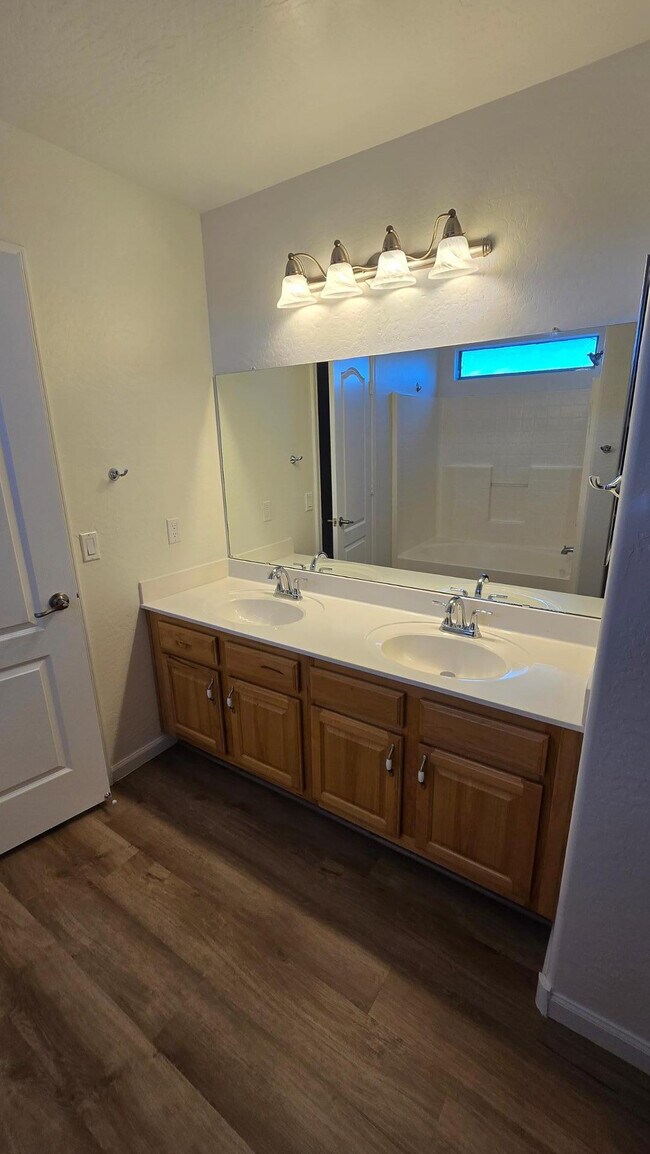 Building Photo - 11439 W Ashley Chantil Dr