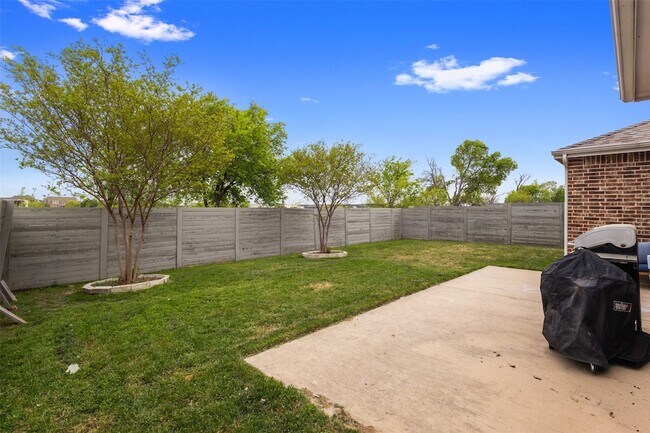 Building Photo - 1913 Kaiser Cove