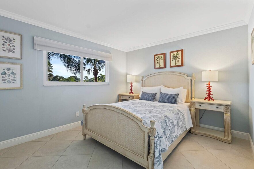 Building Photo - 180 Pebble Beach Blvd