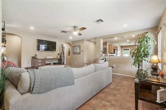 Building Photo - 1721 Anise Dr